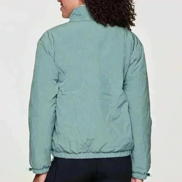 NWT AVALANCHE half zip waterproof women pullover size L in green - Picture 3 of 5